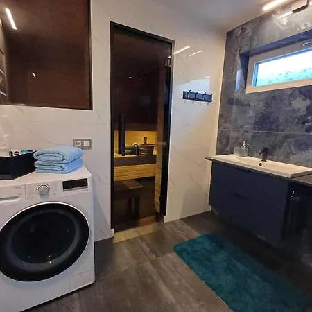 Apartament Posti Parnawa